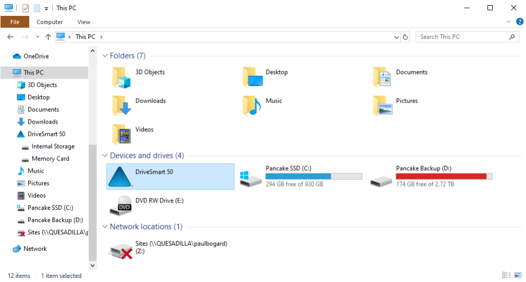 Screenshot of the Windows 10 'This PC' folder in File Explorer, with DriveSmart 50 highlighted under 'Devices and drives.'