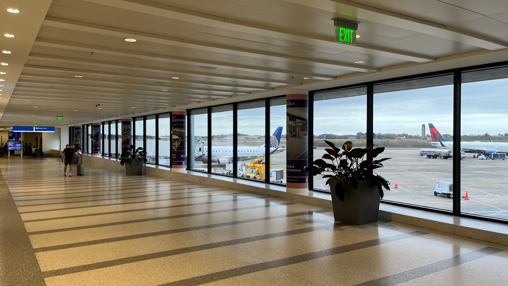Concourse B hallway at CHS