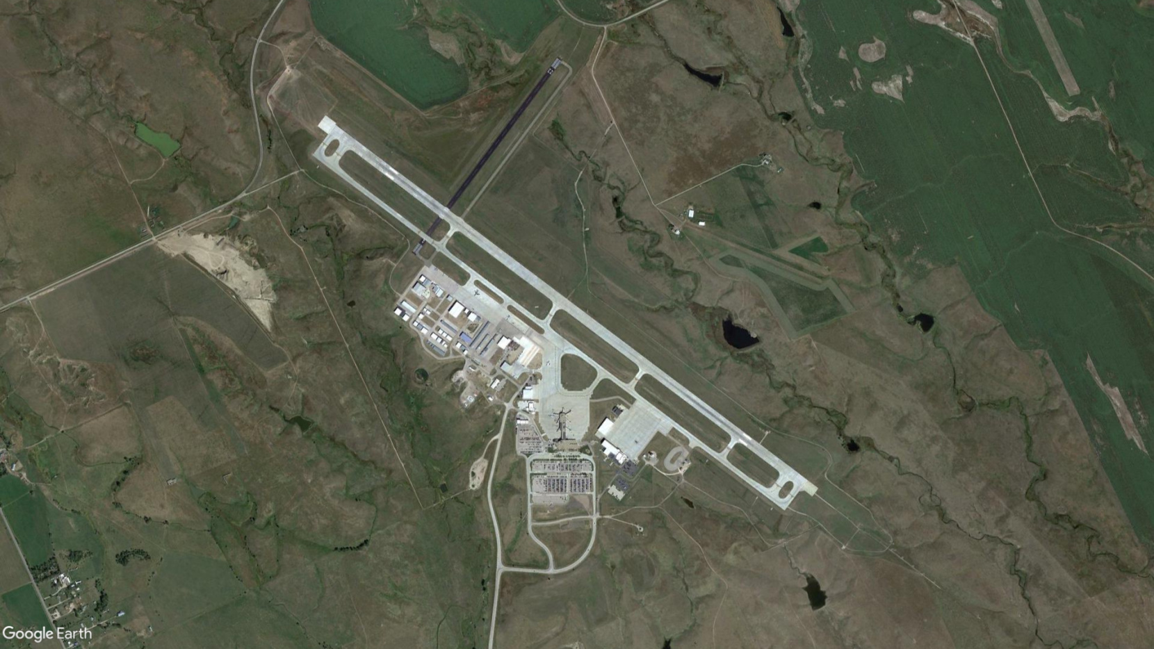 Google Earth imagery of the Rapid City airport.