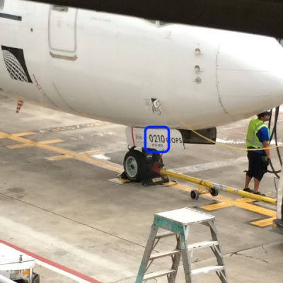 Fleet number highlighted on a United Airlines jet.